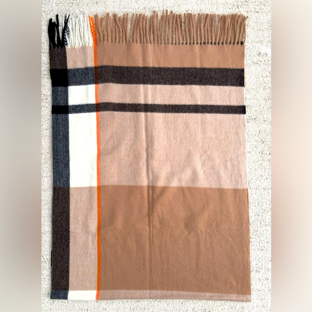 Pretty Persuasions Scarf